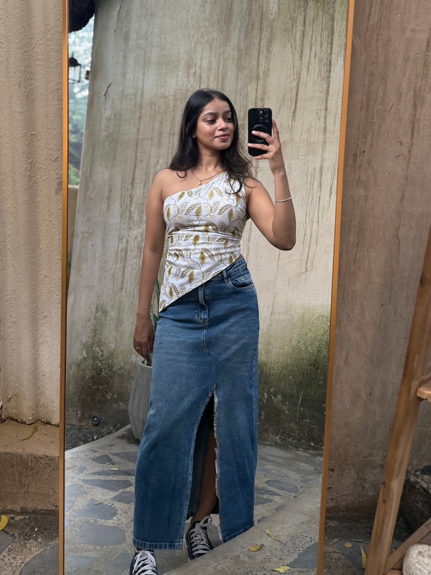 ELAN Cotton One-Shoulder Asymmetric Top – White & Mustard Leaf Print