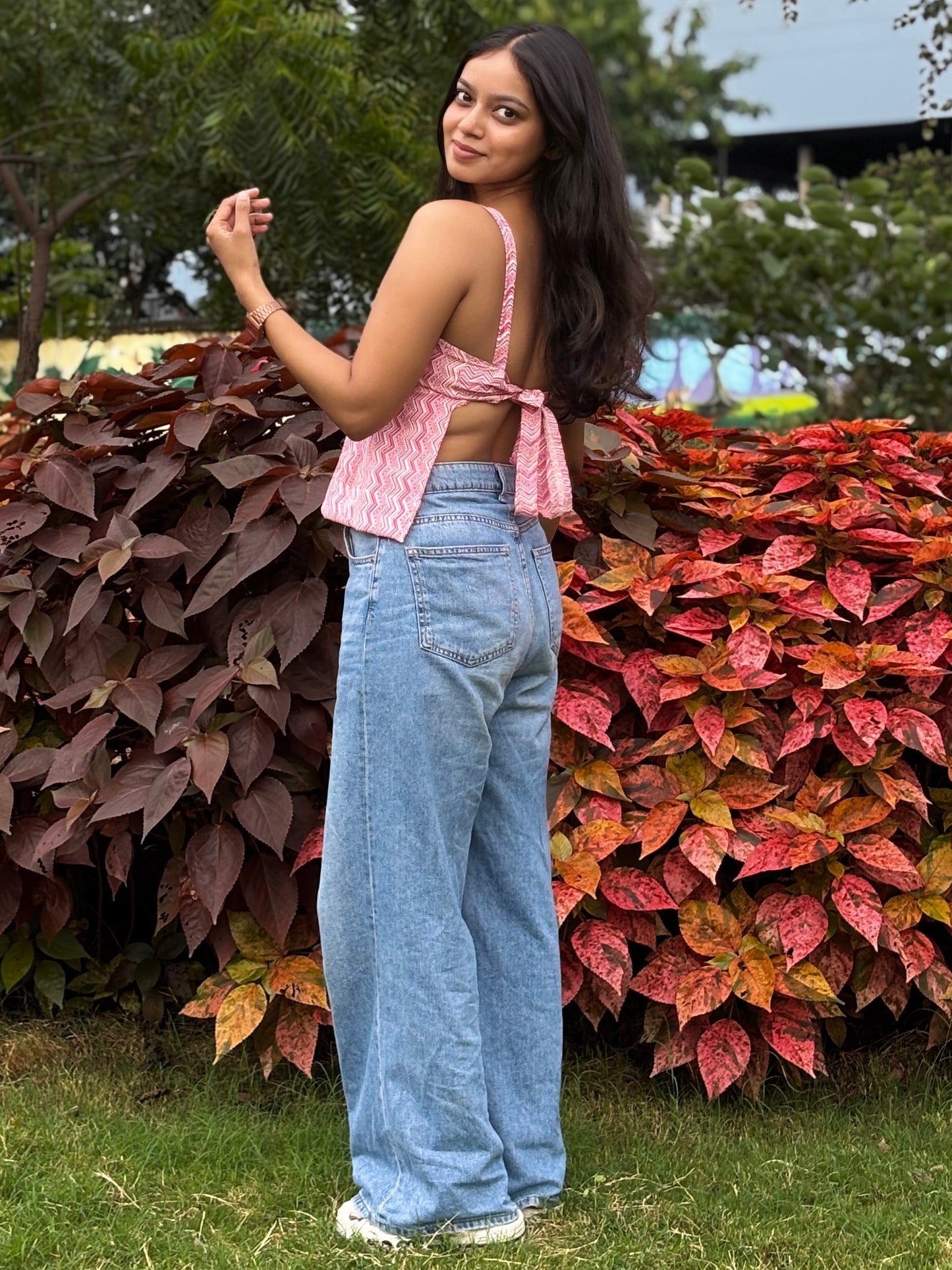 ALORA Cotton Square Neck Tie-Back Top – Pink Candy Print