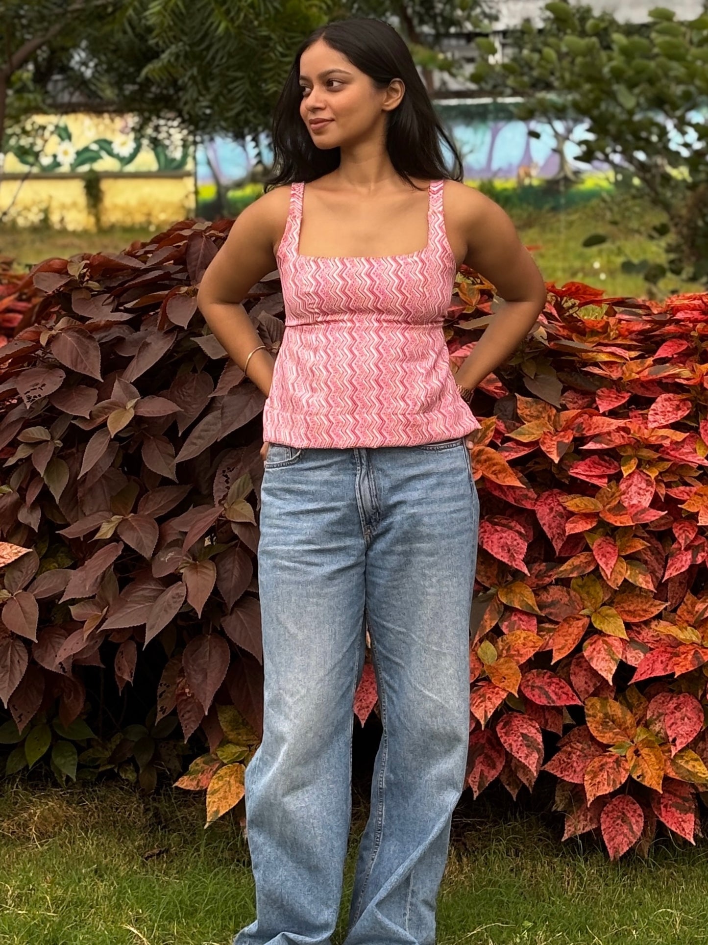 ALORA Cotton Square Neck Tie-Back Top – Pink Candy Print